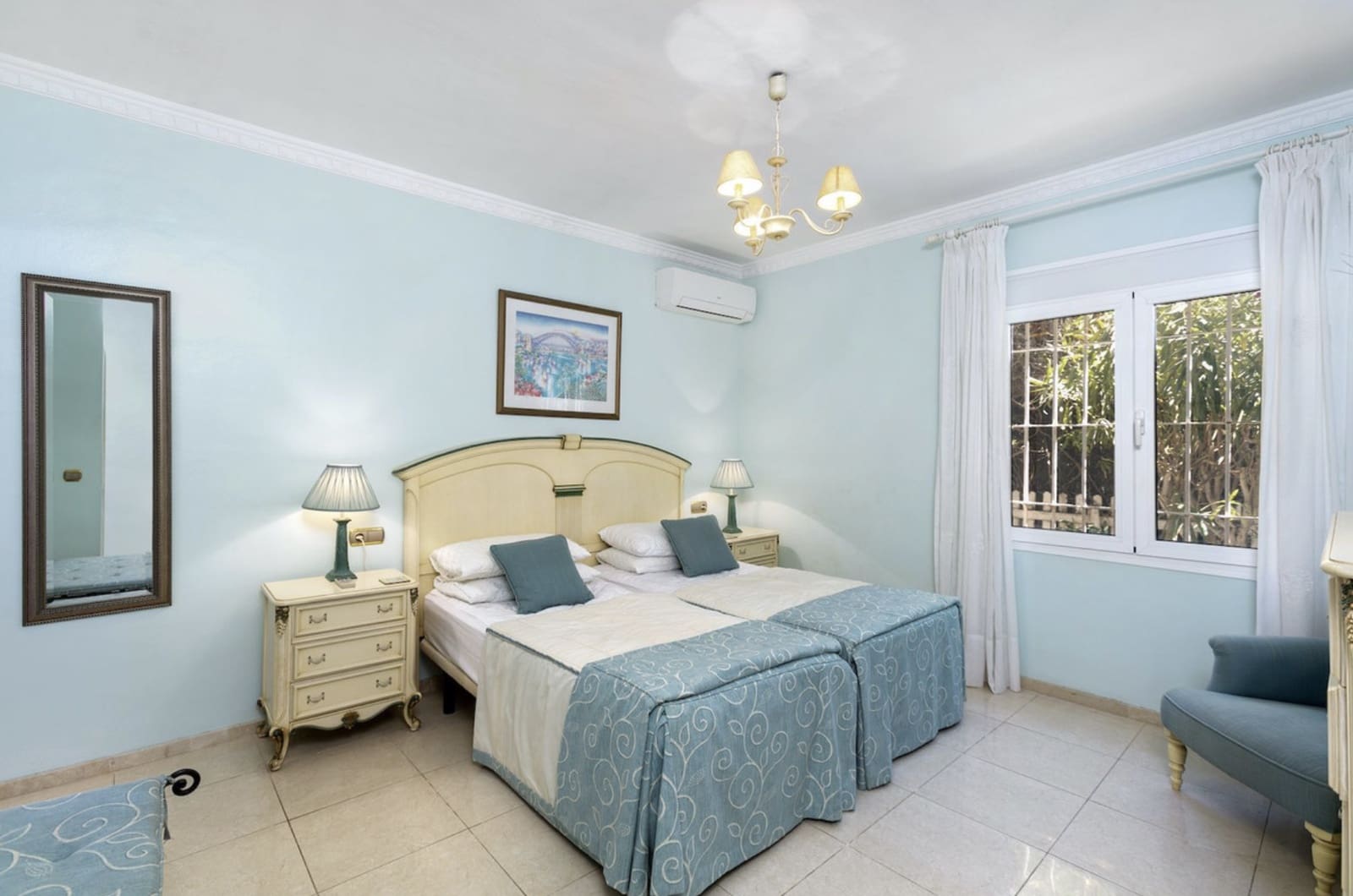 5 bedroom Villa for sale in Marbella with pool garage - € 6,500,000 (Ref: 9355753)