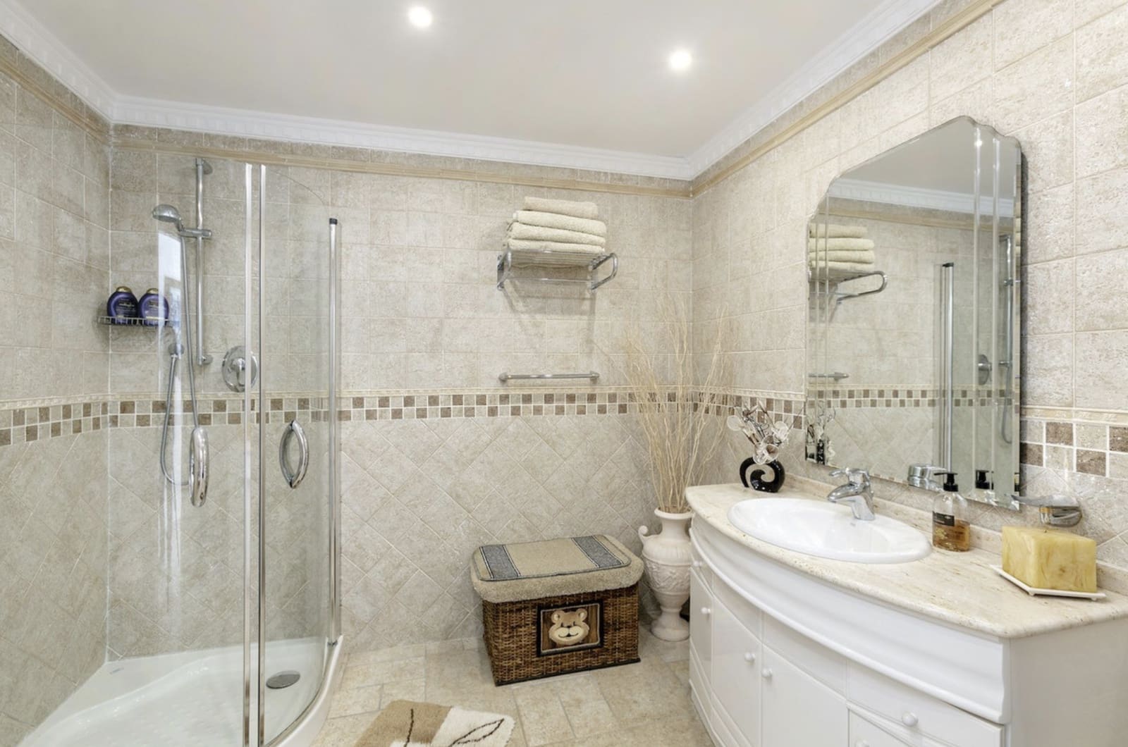 5 bedroom Villa for sale in Marbella with pool garage - € 6,500,000 (Ref: 9355753)