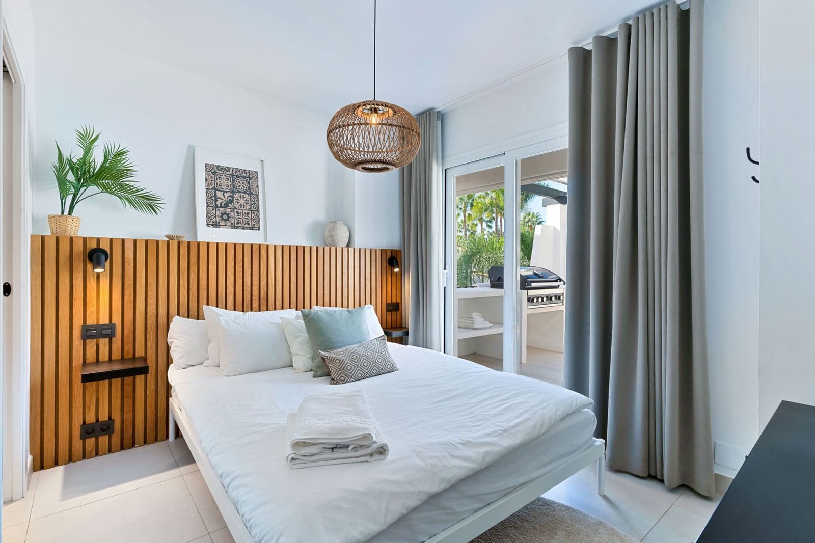 3 slaapkamer Penthouse te koop in Marbella met zwembad - € 625.000 (Ref: 9357120)