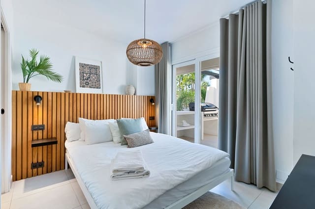 3 slaapkamer Penthouse te koop in La Dama de Noche - La Alzambra, Marbella met zwembad - € 625.000 (Ref: 9357120)