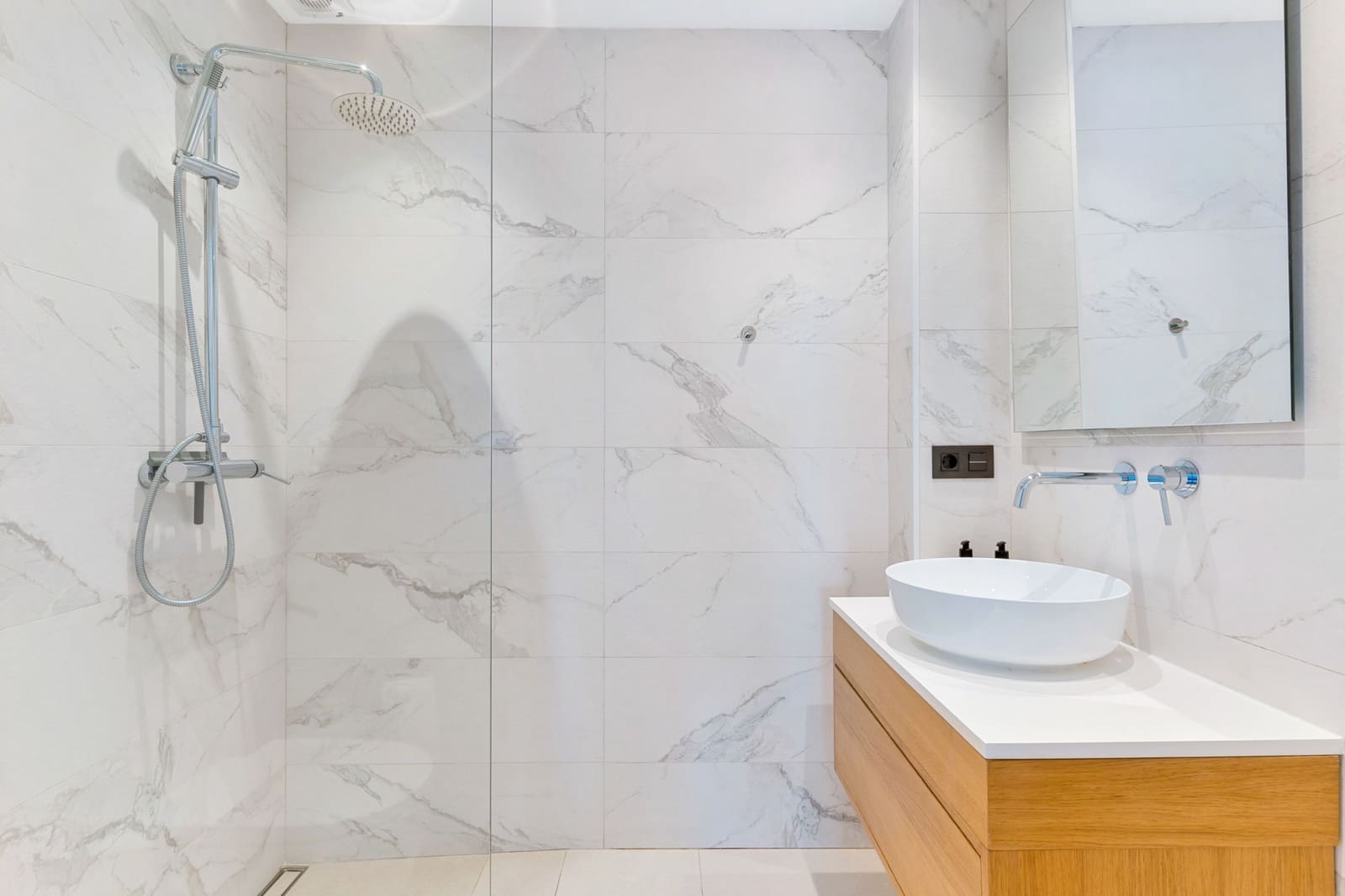 3 slaapkamer Penthouse te koop in Marbella met zwembad - € 625.000 (Ref: 9357120)