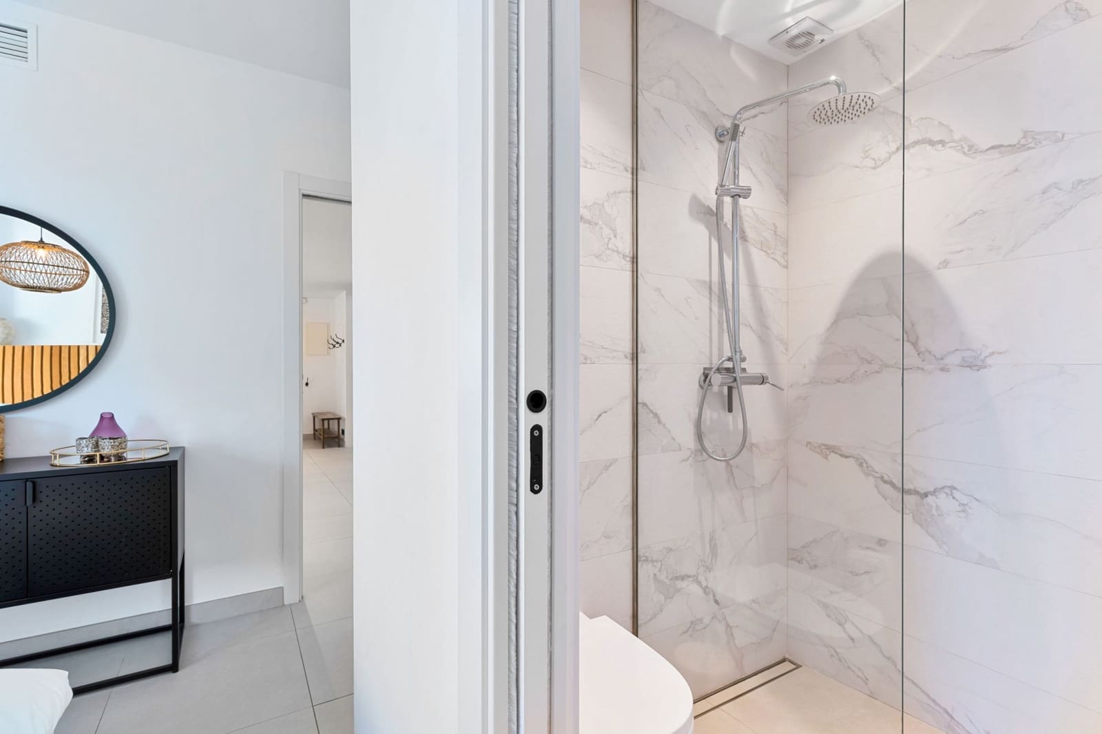 3 slaapkamer Penthouse te koop in Marbella met zwembad - € 625.000 (Ref: 9357120)