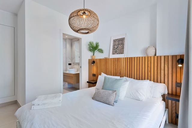 3 slaapkamer Penthouse te koop in La Dama de Noche - La Alzambra, Marbella met zwembad - € 625.000 (Ref: 9357120)