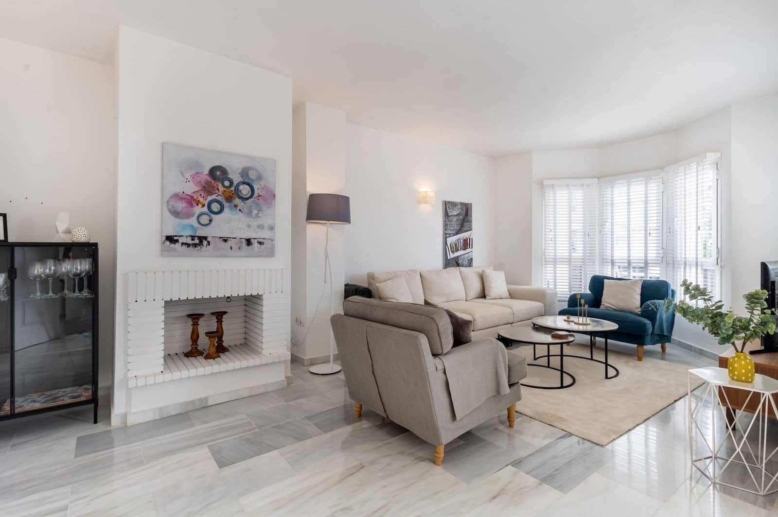 3 slaapkamer Appartement te koop in Nueva Andalucia met zwembad garage - € 470.000 (Ref: 9359102)