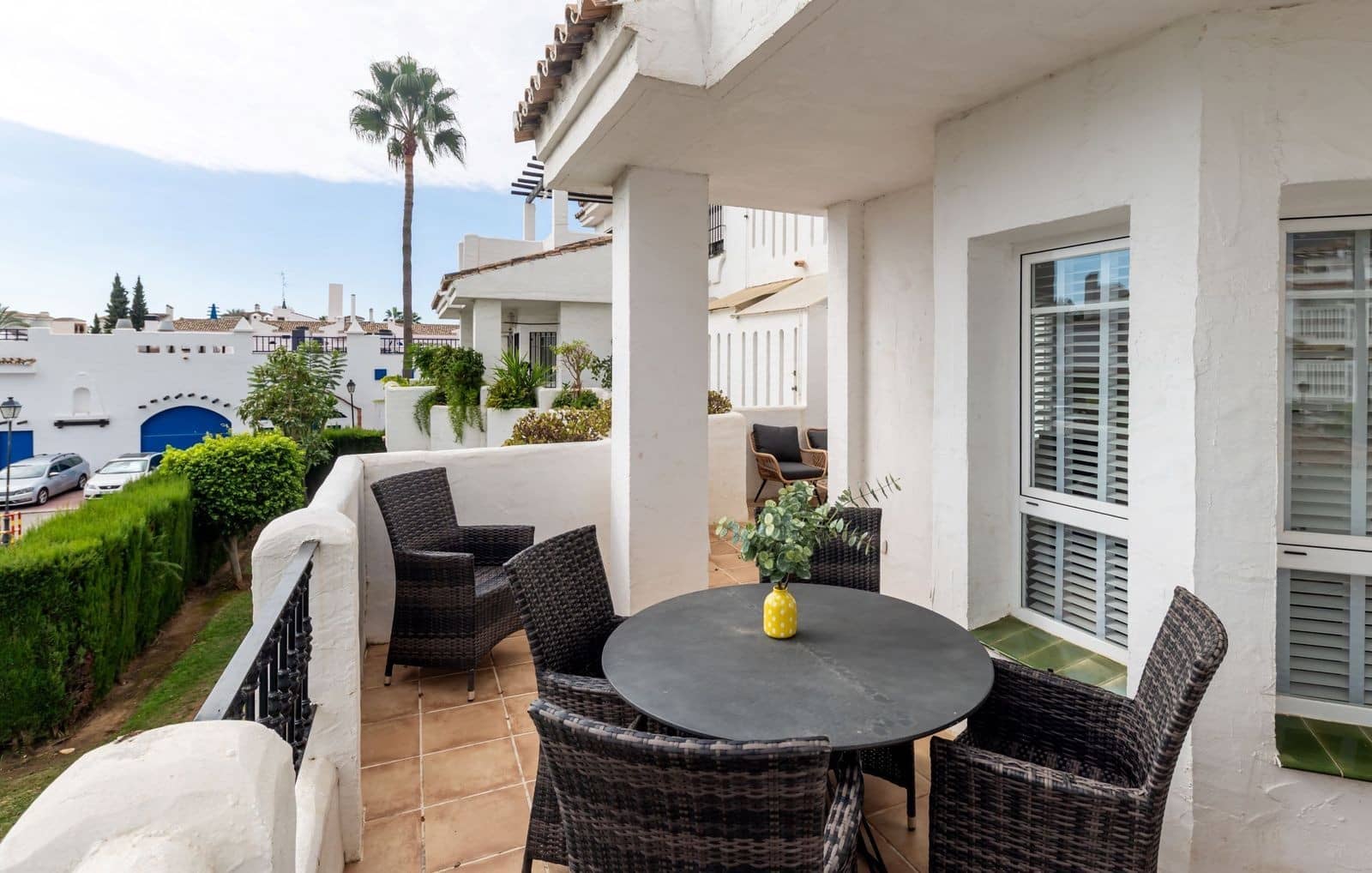 3 slaapkamer Appartement te koop in Nueva Andalucia met zwembad garage - € 470.000 (Ref: 9359102)