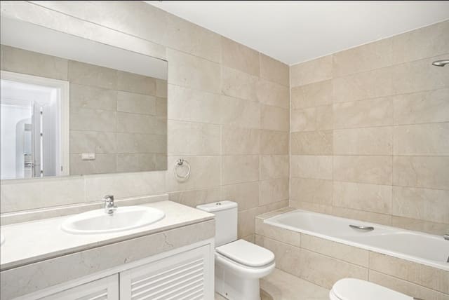 3 sovrum Hus till salu i Los Arqueros, Benahavís med pool garage - 810 000 € (Ref: 9359106)