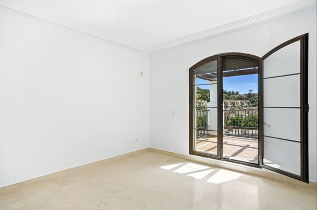 3 sovrum Hus till salu i Los Arqueros, Benahavís med pool garage - 810 000 € (Ref: 9359106)