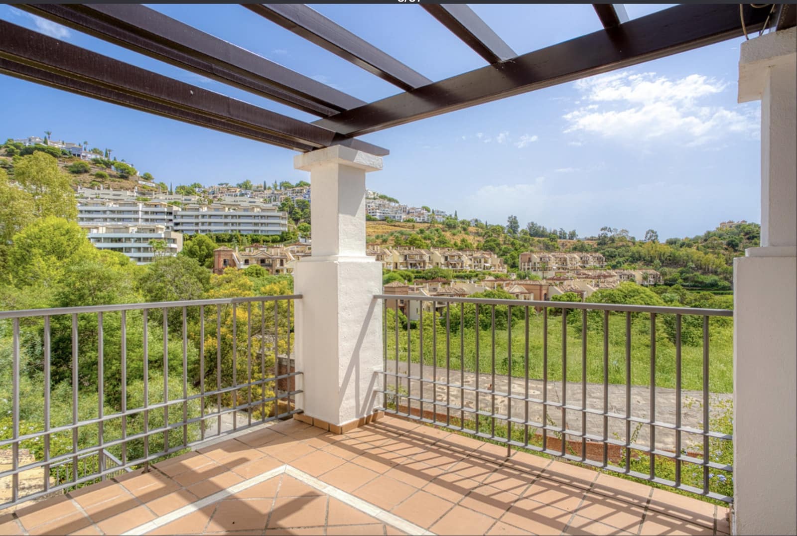 3 soverom Hus til salgs i Los Arqueros med svømmebasseng garasje - € 810 000 (Ref: 9359106)