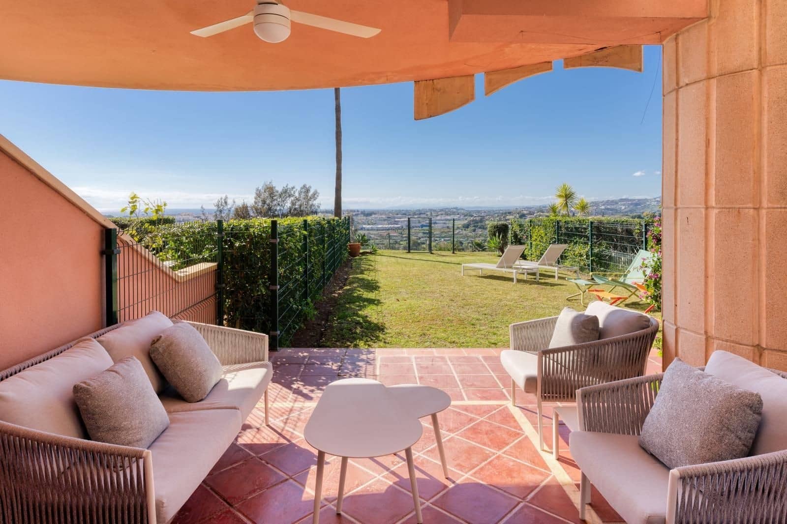 2 chambre Appartement à vendre à Marbella avec piscine garage - 695 000 € (Ref: 9359111)