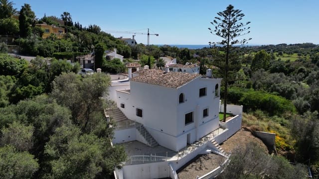 3 sovrum Villa till salu i Marbella med garage - 990 000 € (Ref: 9359113)