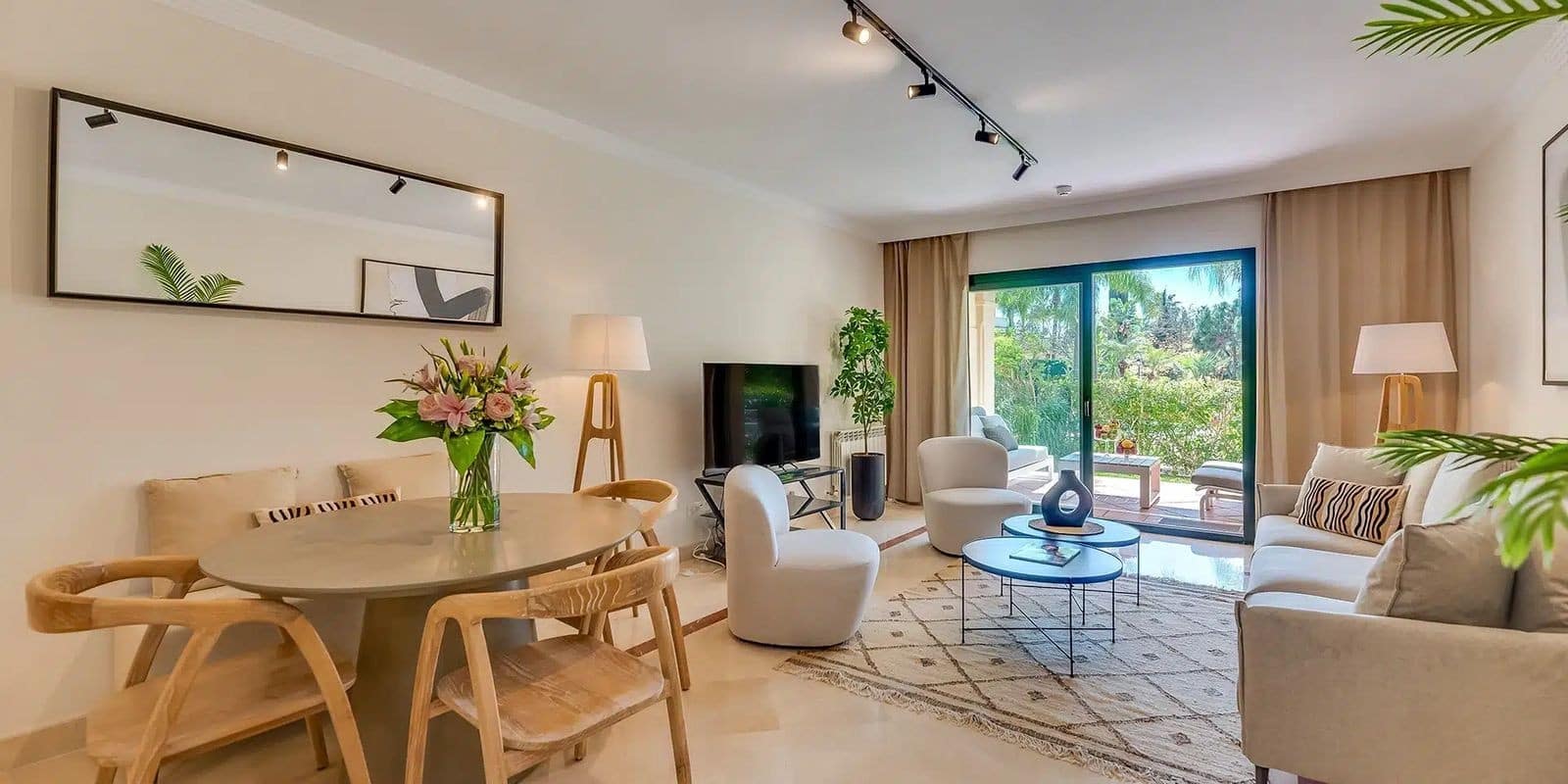 3 chambre Appartement à vendre à Marbella avec piscine garage - 655 000 € (Ref: 9359114)