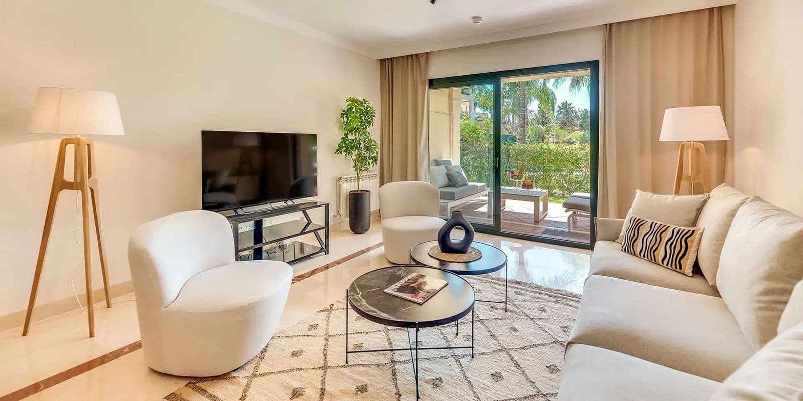 3 chambre Appartement à vendre à Marbella avec piscine garage - 655 000 € (Ref: 9359114)