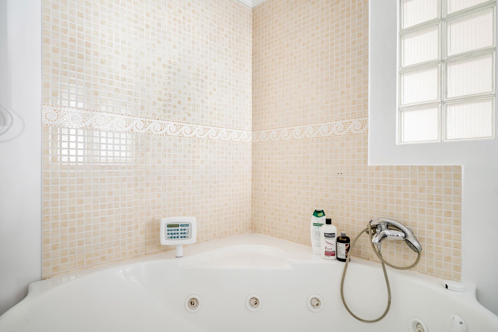 2 makuuhuone Huoneisto myytävänä paikassa Nueva Andalucia mukana uima-altaan - 499 000 € (Ref: 9359116)