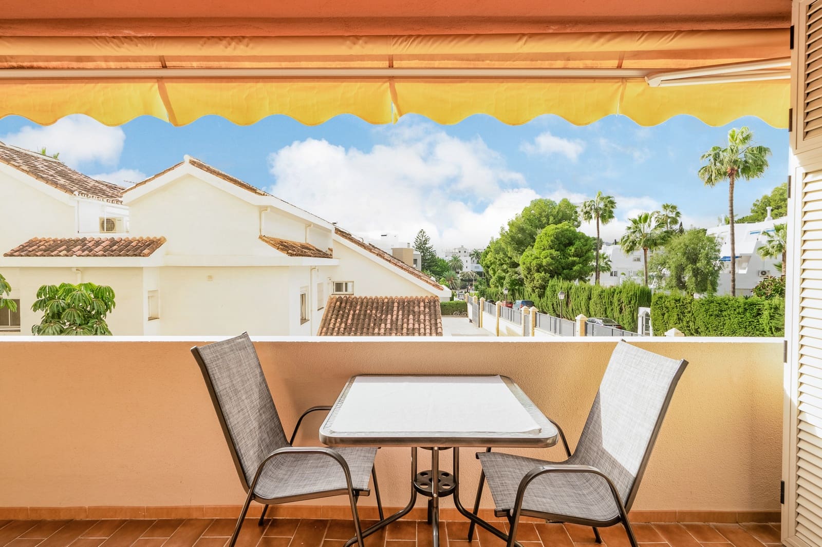 2 makuuhuone Huoneisto myytävänä paikassa Nueva Andalucia mukana uima-altaan - 499 000 € (Ref: 9359116)