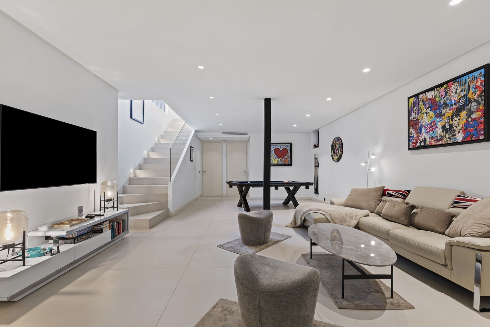 6 bedroom Villa for sale in San Pedro de Alcantara with pool garage - € 2,295,000 (Ref: 9362296)