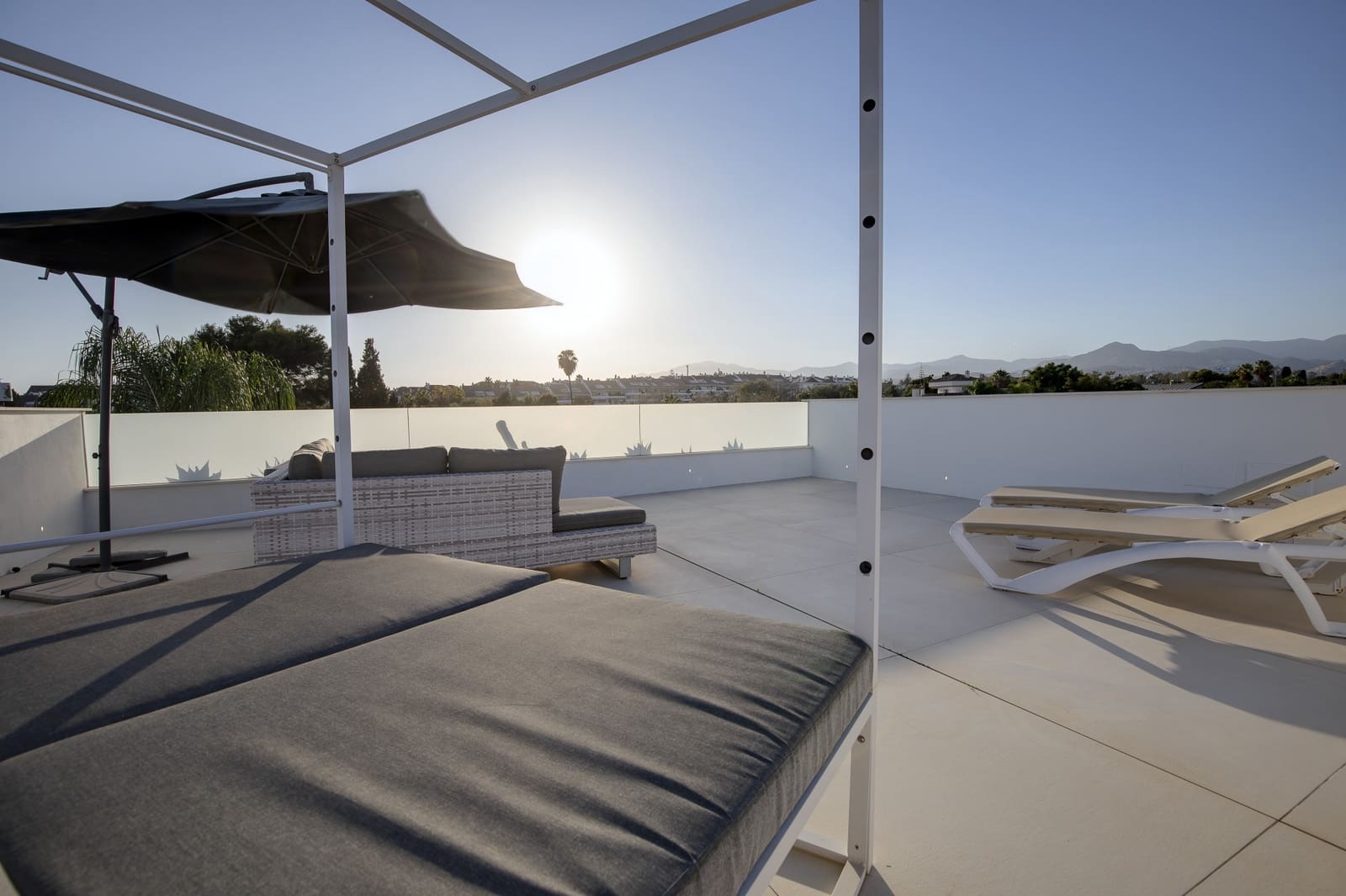 6 sovrum Villa till salu i San Pedro de Alcantara med pool garage - 2 295 000 € (Ref: 9362296)