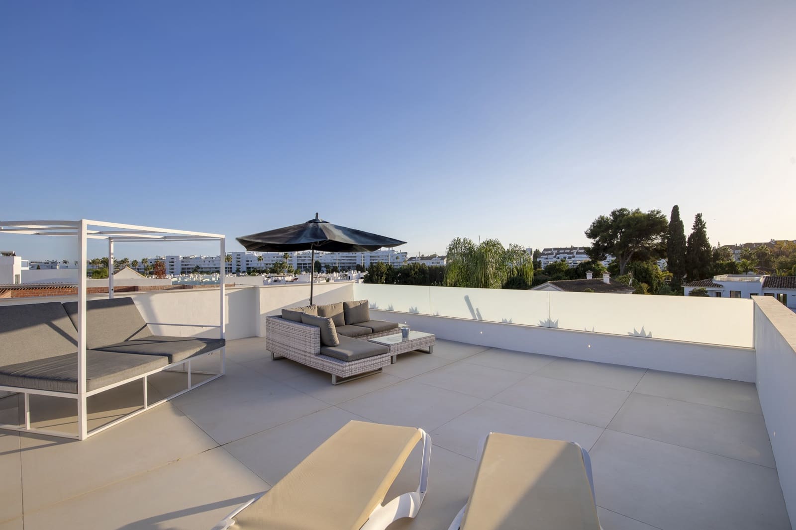 6 sovrum Villa till salu i San Pedro de Alcantara med pool garage - 2 295 000 € (Ref: 9362296)