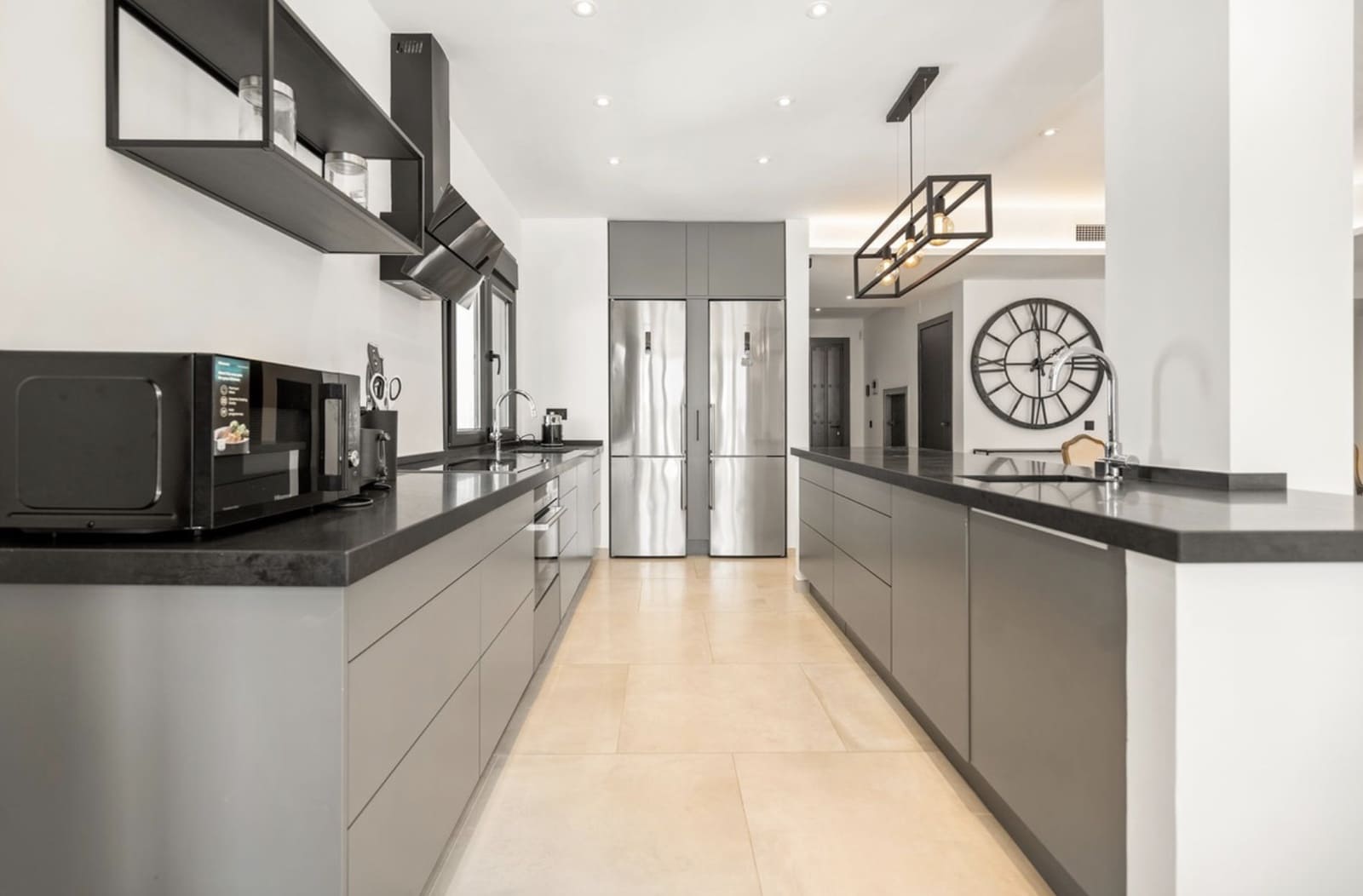 4 chambre Villa/Maison à vendre à Marbella avec piscine garage - 2 499 000 € (Ref: 9362298)