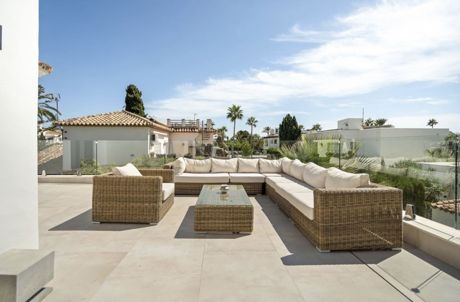 4 chambre Villa/Maison à vendre à Marbella avec piscine garage - 2 499 000 € (Ref: 9362298)