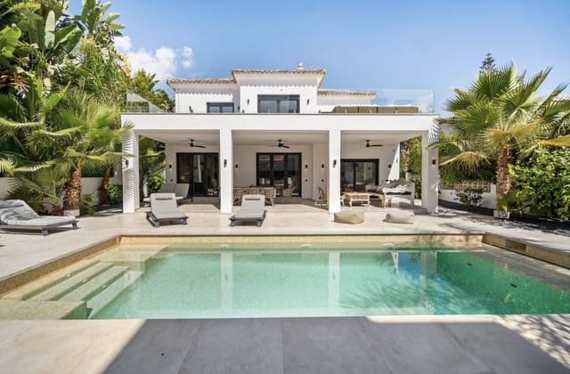 4 soveværelse Villa til salg i Marbella med swimmingpool garage - € 2.499.000 (Ref: 9362298)