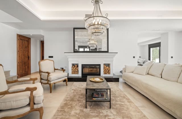 4 soveværelse Villa til salg i Marbella med swimmingpool garage - € 2.499.000 (Ref: 9362298)