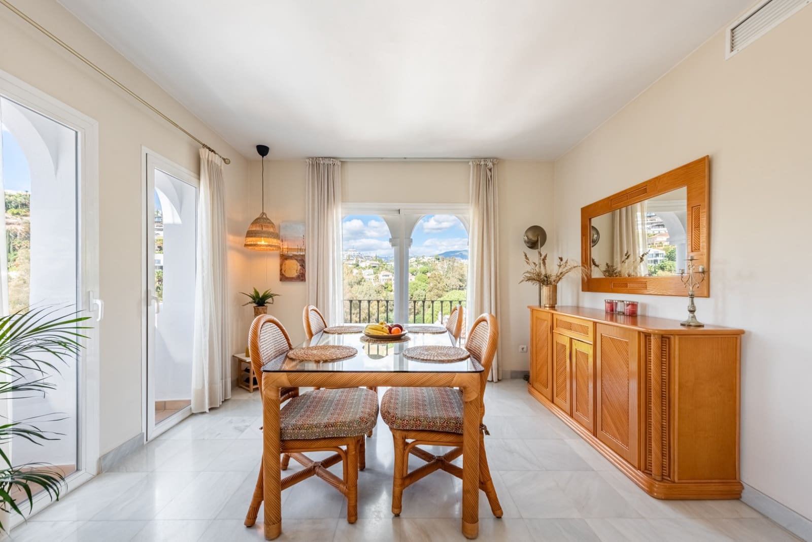 2 Zimmer Apartment zu verkaufen in Benahavis mit Pool Garage - 560.000 € (Ref: 9367261)