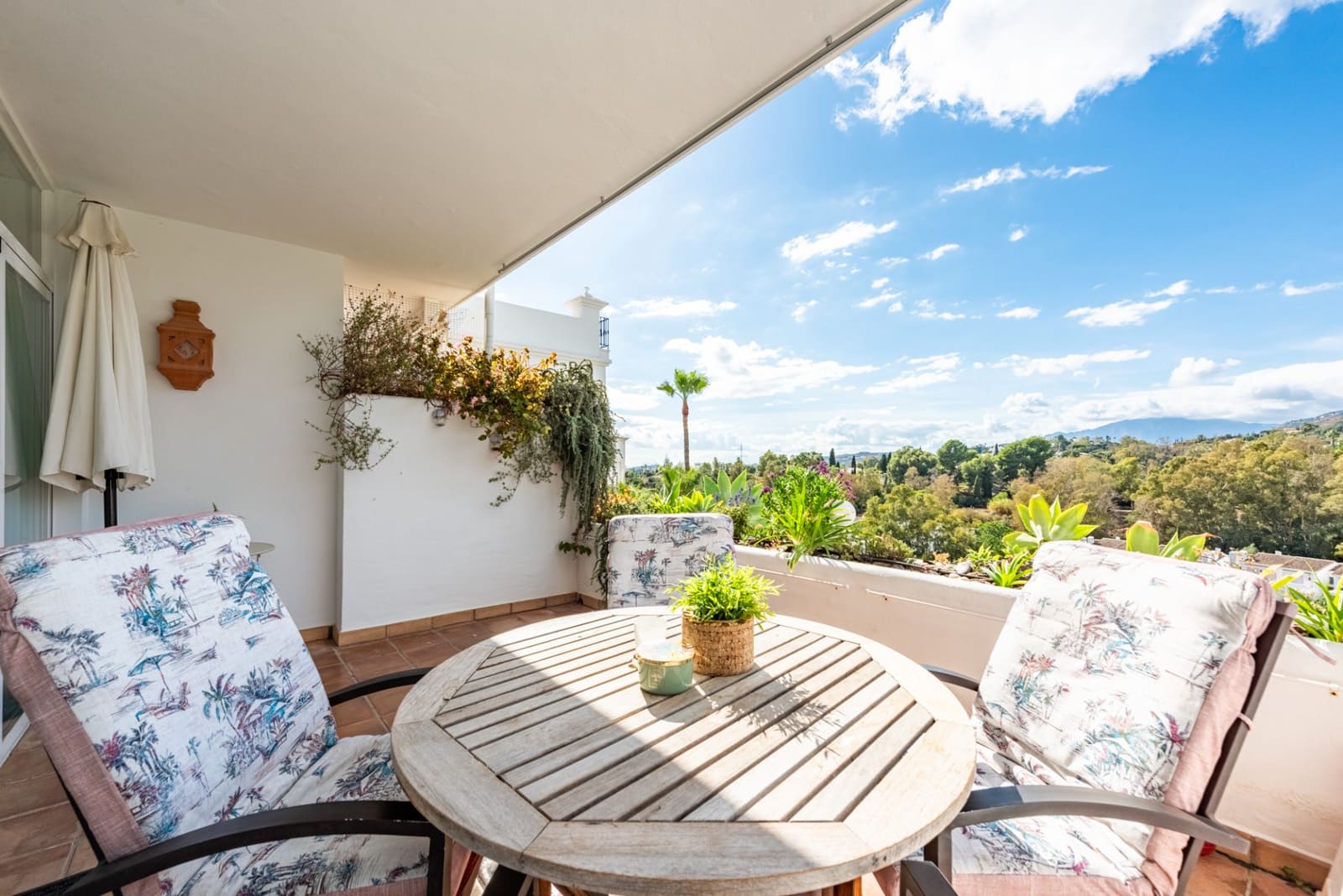 2 Zimmer Apartment zu verkaufen in Benahavis mit Pool Garage - 560.000 € (Ref: 9367261)