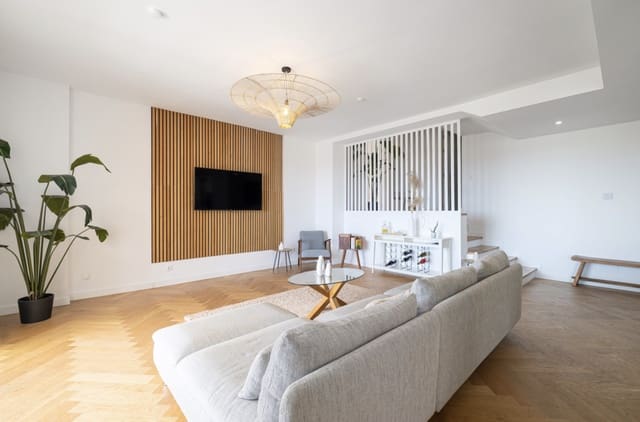 3 soveværelse Penthouse til salg i Nueva Andalucia, Marbella med swimmingpool garage - € 1.145.000 (Ref: 9371959)