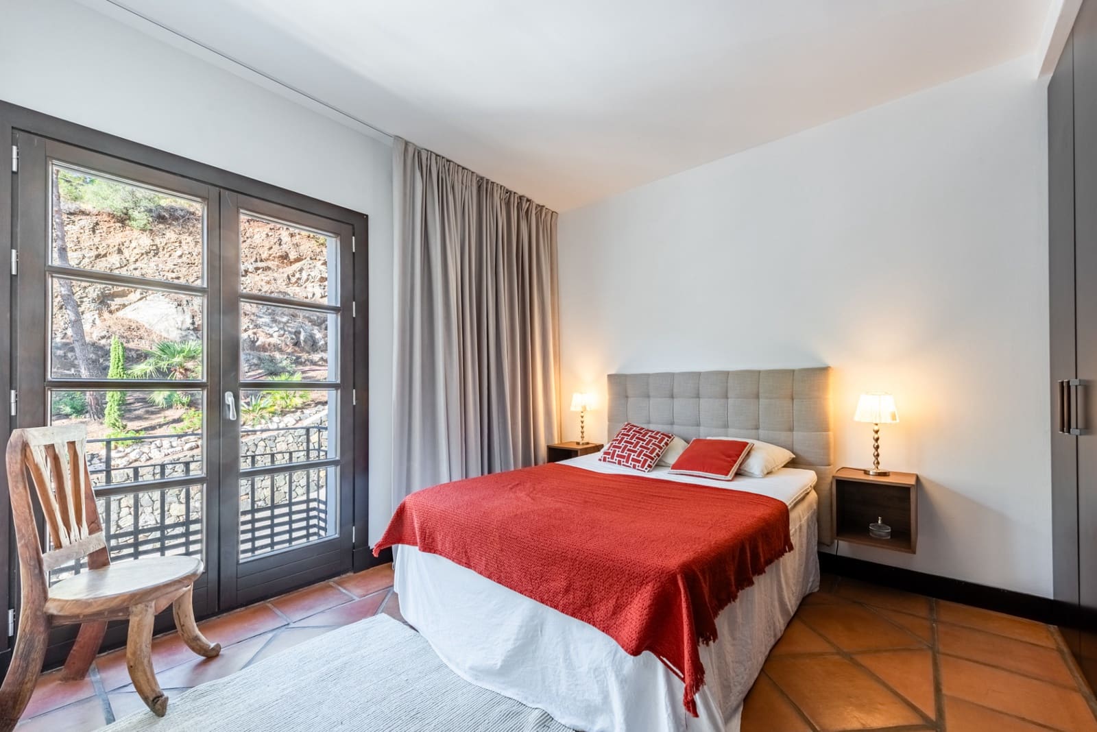 4 sovrum Hus till salu i Benahavis med pool garage - 695 000 € (Ref: 9375121)