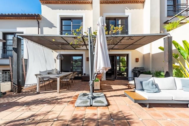 4 sypialnia Dom na sprzedaż w Benahavís pueblo, Benahavís z basenem garażem - 695 000 € (Ref: 9375121)