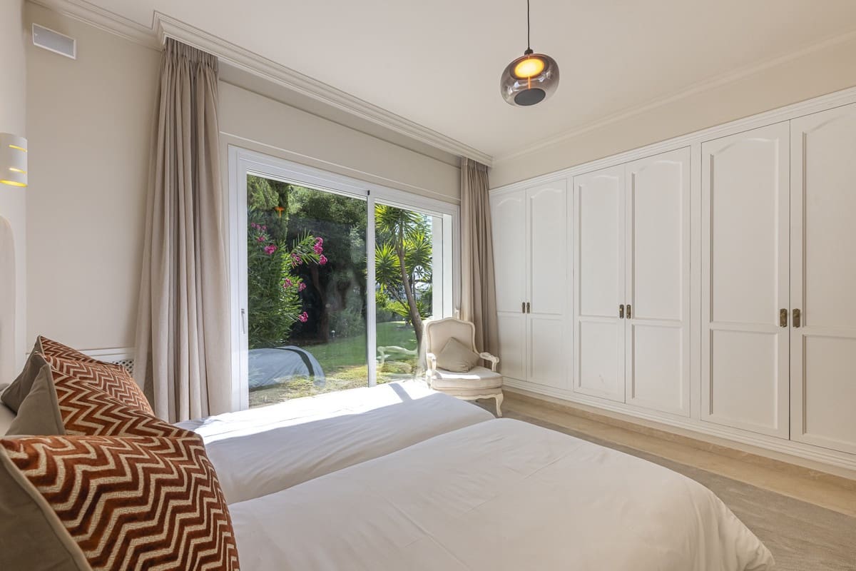 5 bedroom Villa for sale in La Quinta - € 2,895,000 (Ref: 9375123)