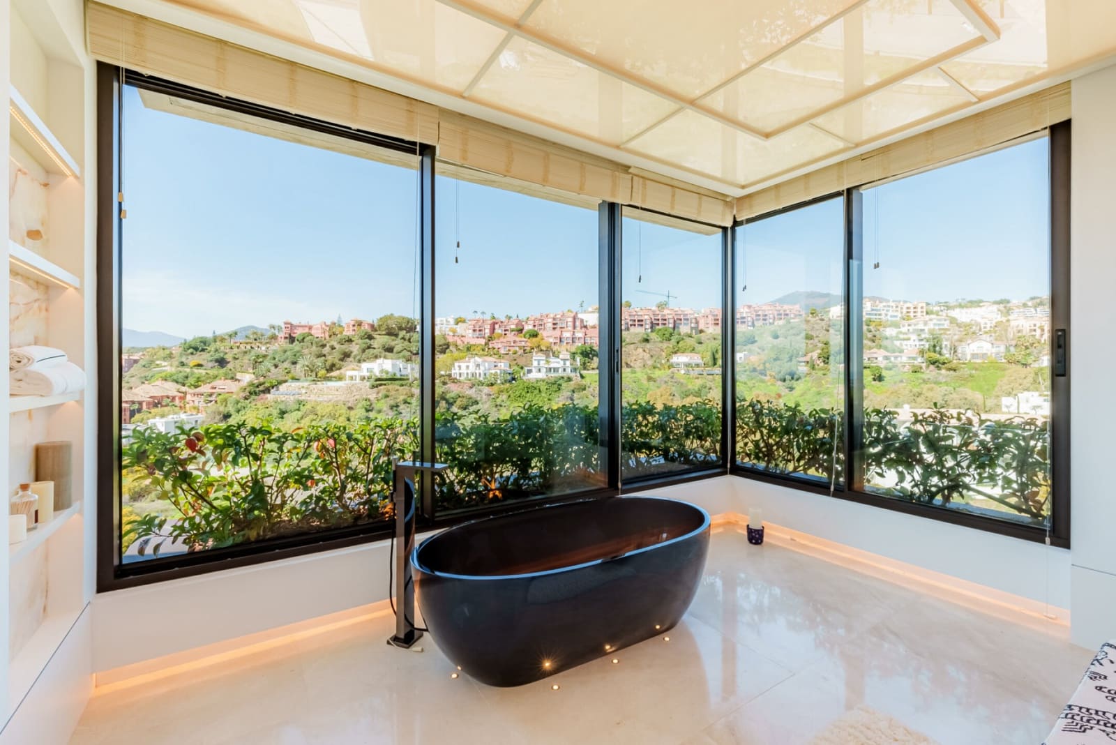 8 Zimmer Villa zu verkaufen in Benahavis mit Pool Garage - 19.850.000 € (Ref: 9375124)