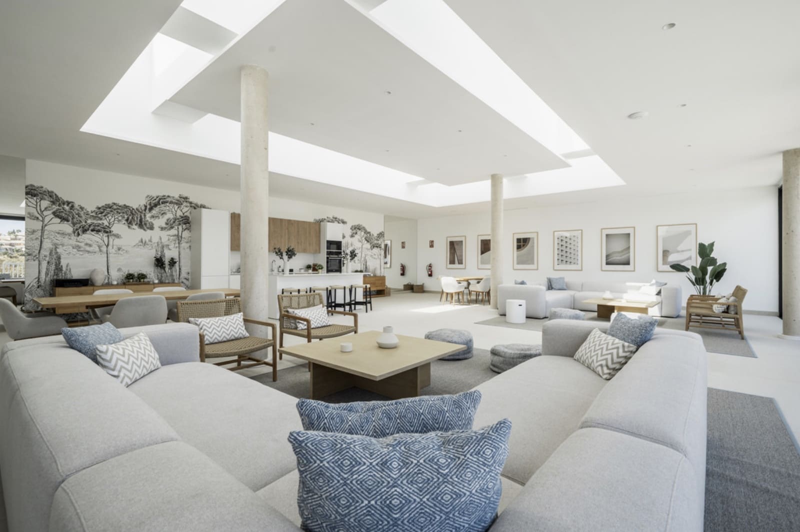 4 sypialnia Apartament na sprzedaż w Marbella z basenem garażem - 1 550 000 € (Ref: 9382540)