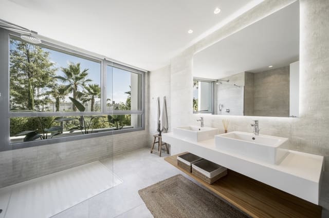 4 makuuhuone Huoneisto myytävänä paikassa Marbella mukana uima-altaan 
autotalli - 1 550 000 € (Ref: 9382540)