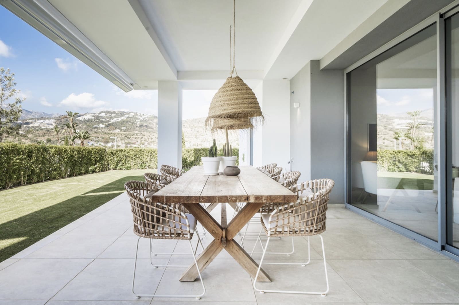 4 sypialnia Apartament na sprzedaż w Marbella z basenem garażem - 1 550 000 € (Ref: 9382540)