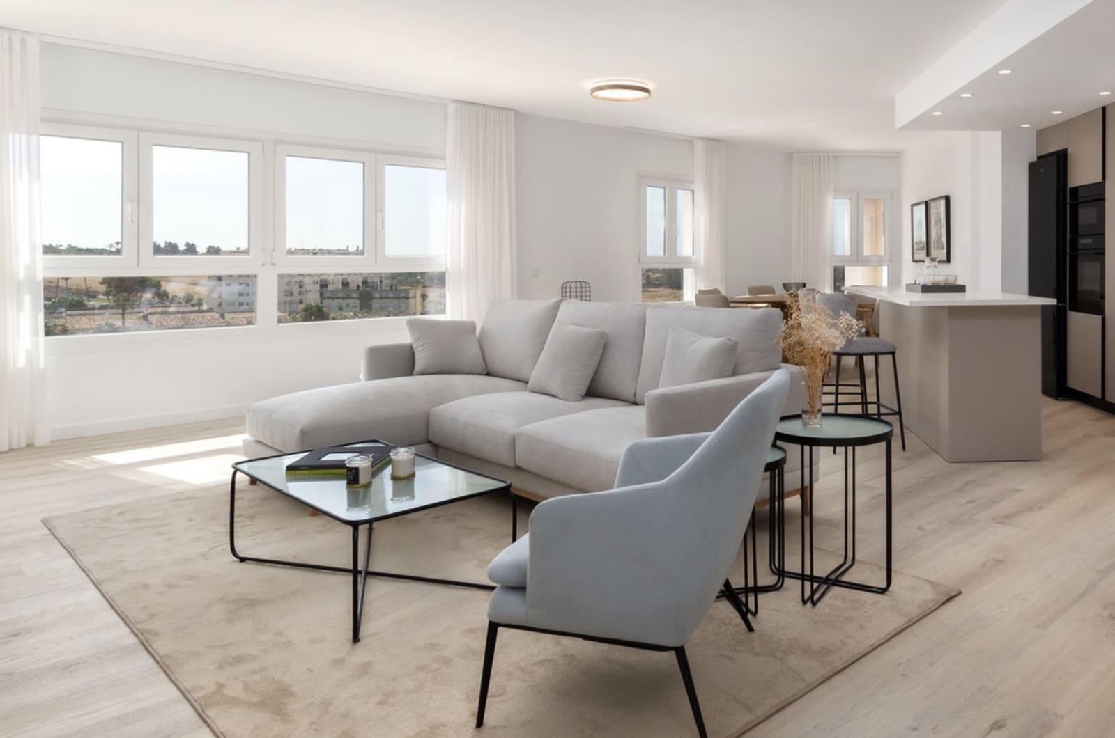 4 sovrum Takvåning till salu i Nueva Andalucia med pool garage - 650 000 € (Ref: 9382541)