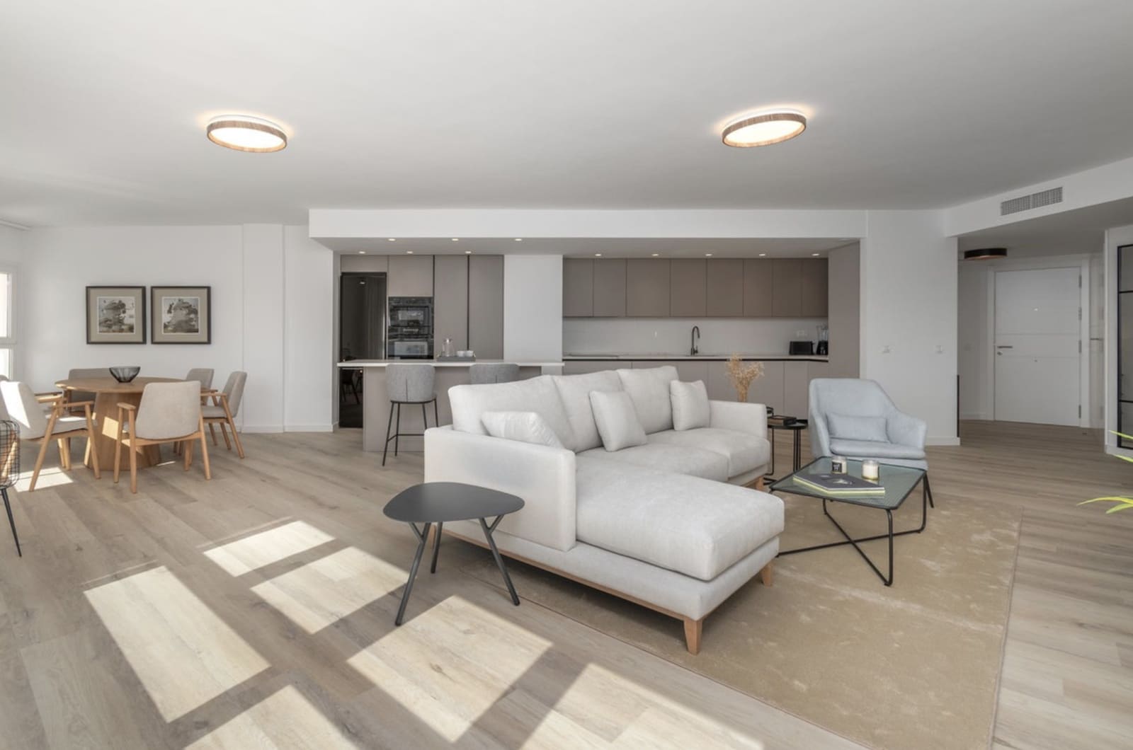 4 sovrum Takvåning till salu i Nueva Andalucia med pool garage - 650 000 € (Ref: 9382541)