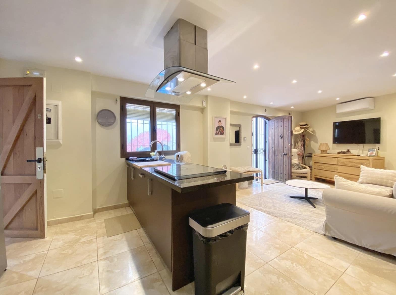 5 soveværelse Byhus til salg i Marbella - € 1.275.000 (Ref: 9385393)