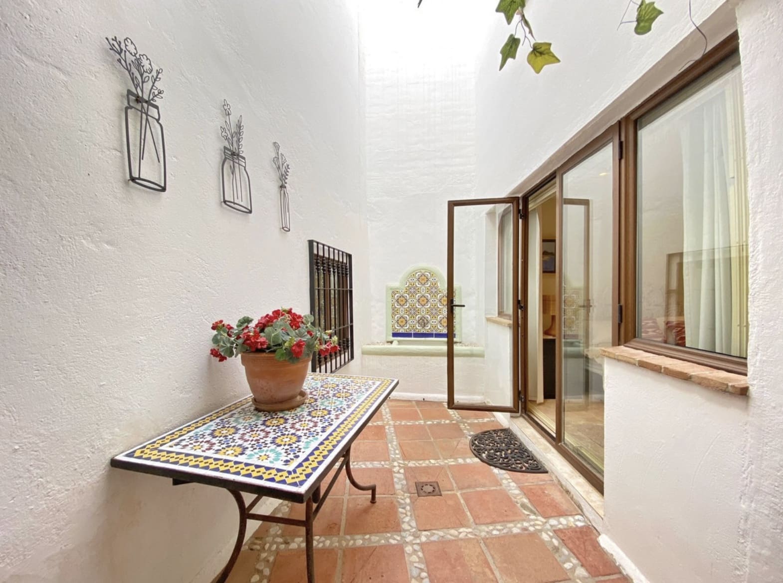 5 soveværelse Byhus til salg i Marbella - € 1.275.000 (Ref: 9385393)