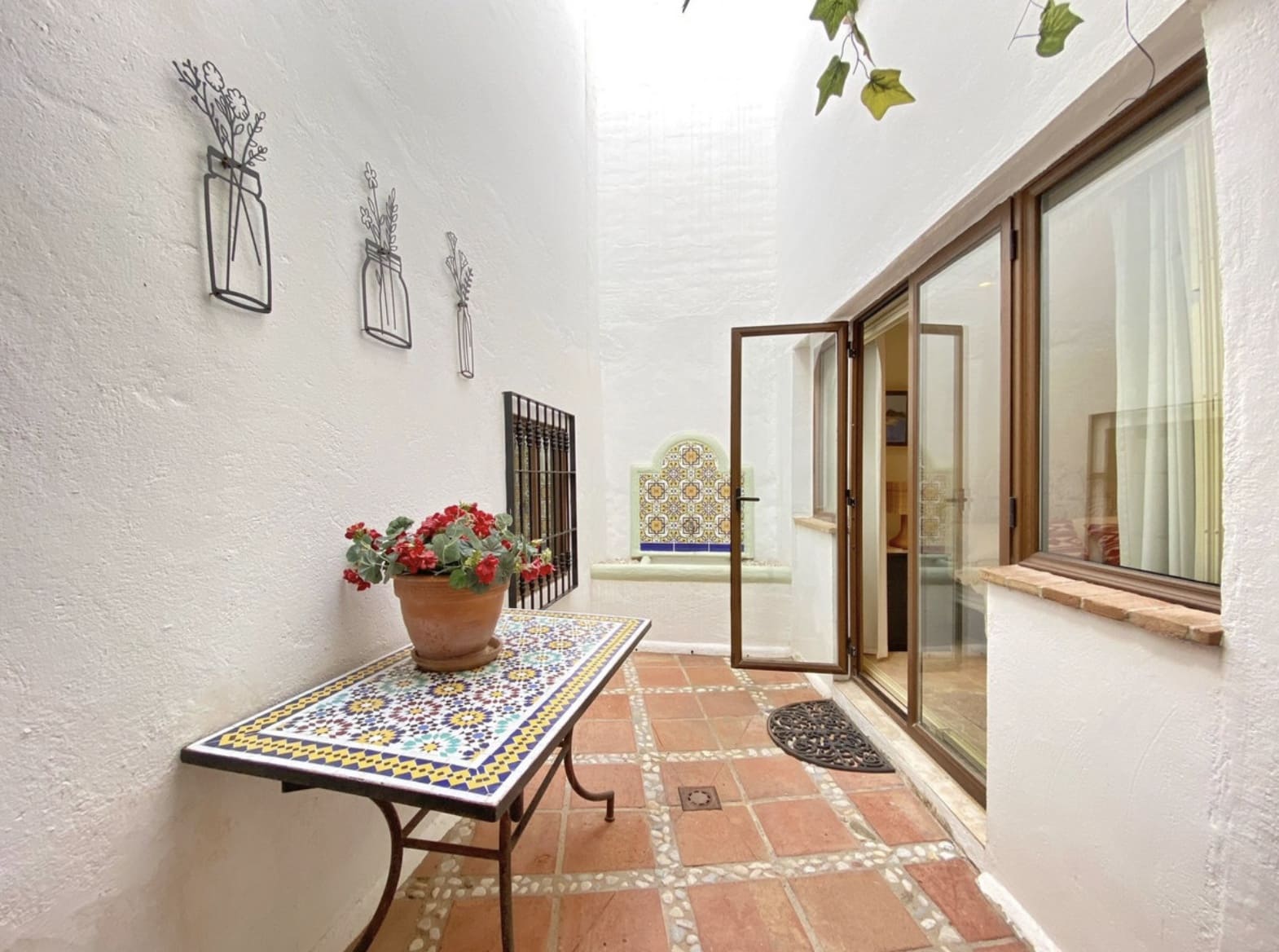 5 makuuhuone Omakotitalo myytävänä paikassa Marbella - 1 275 000 € (Ref: 9385393)
