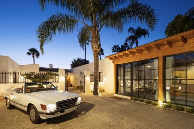 8 quarto Moradia para venda em Guadalmina Alta, Marbella com piscina garagem - 3 950 000 € (Ref: 9387749)