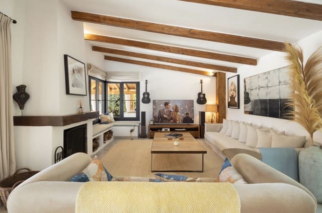 8 quarto Moradia para venda em Guadalmina Alta, Marbella com piscina garagem - 3 950 000 € (Ref: 9387749)