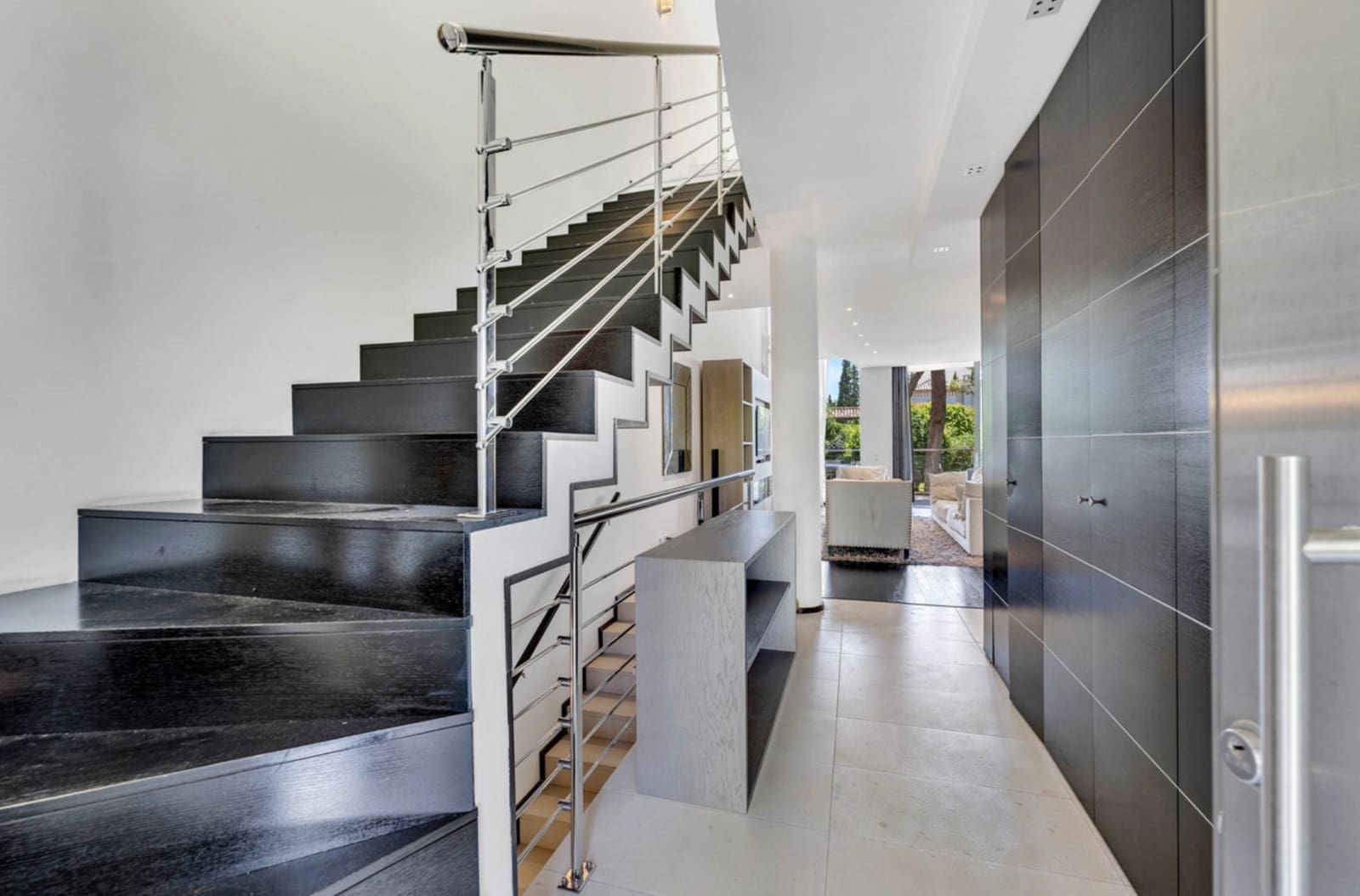 2 sovrum Hus till salu i Marbella med pool garage - 1 630 000 € (Ref: 9387750)