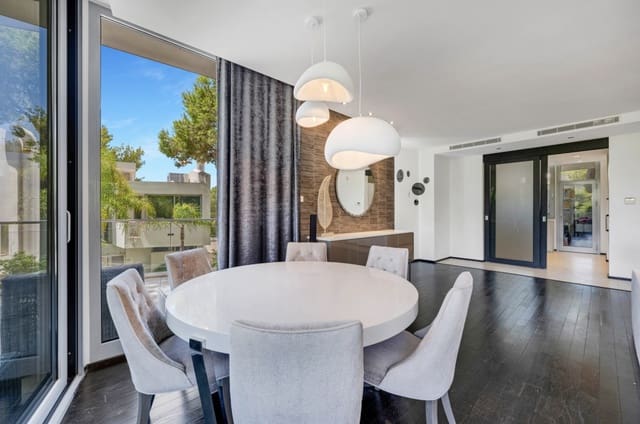 2 sovrum Hus till salu i Marbella med pool garage - 1 630 000 € (Ref: 9387750)