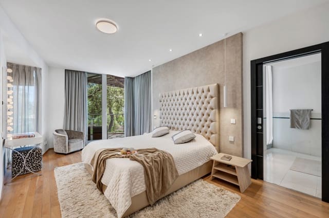 2 sovrum Hus till salu i Marbella med pool garage - 1 630 000 € (Ref: 9387750)