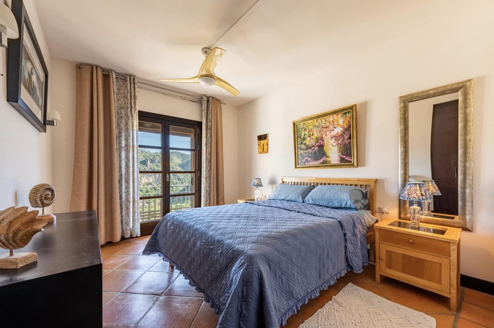 3 slaapkamer Halfvrijstaande villa te koop in Benahavis met zwembad garage - € 550.000 (Ref: 9387751)