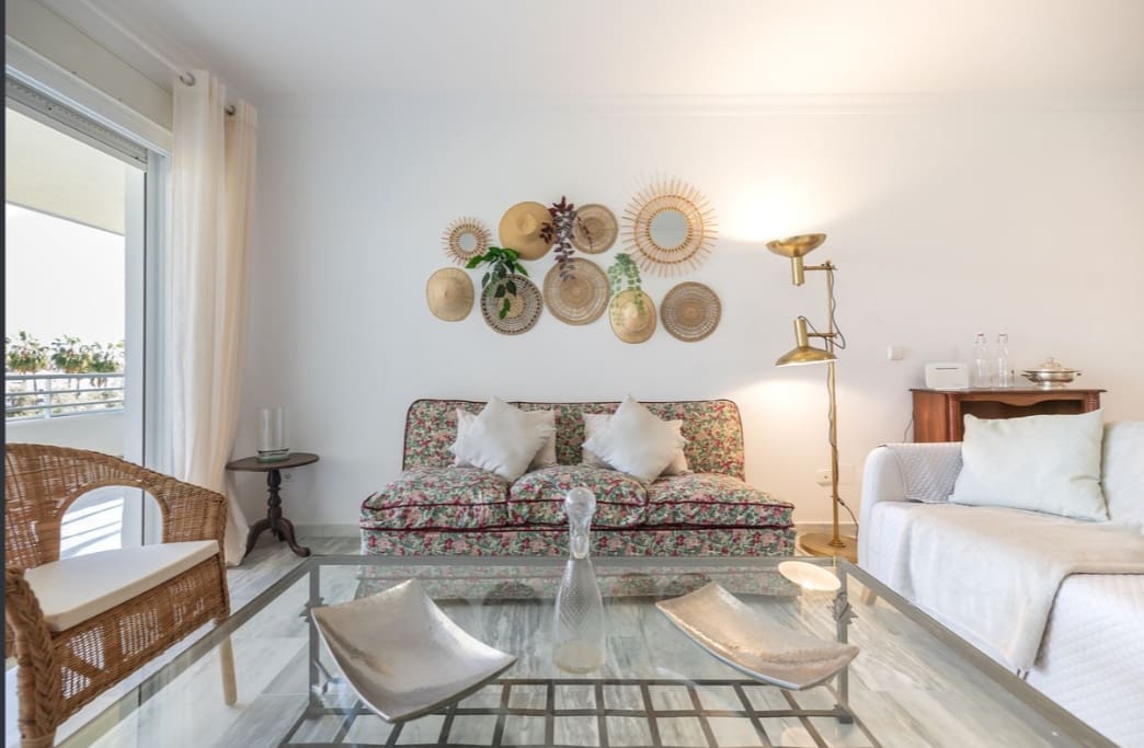 Apartamento de 3 habitaciones en Guadalmina en venta con piscina garaje - 625.000 € (Ref: 9387752)