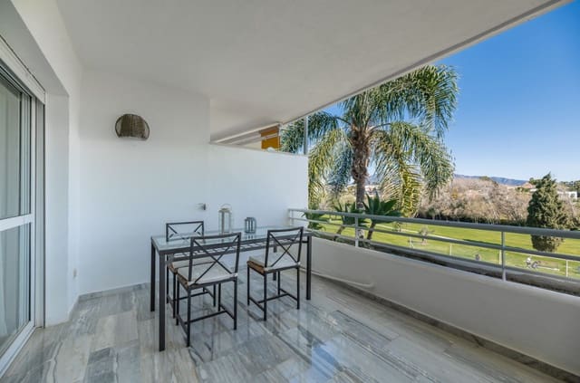 Apartamento de 3 habitaciones en Guadalmina Baja, Marbella en venta con piscina garaje - 625.000 € (Ref: 9387752)