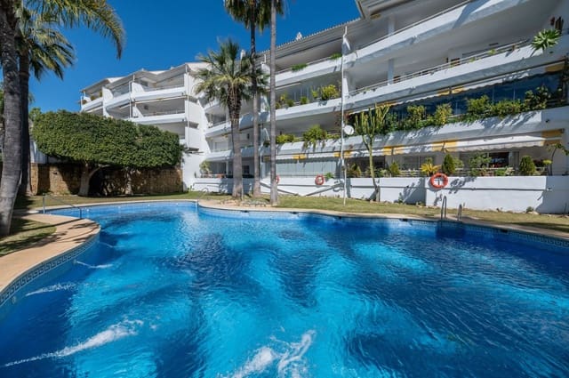 Apartamento de 3 habitaciones en Guadalmina Baja, Marbella en venta con piscina garaje - 625.000 € (Ref: 9387752)