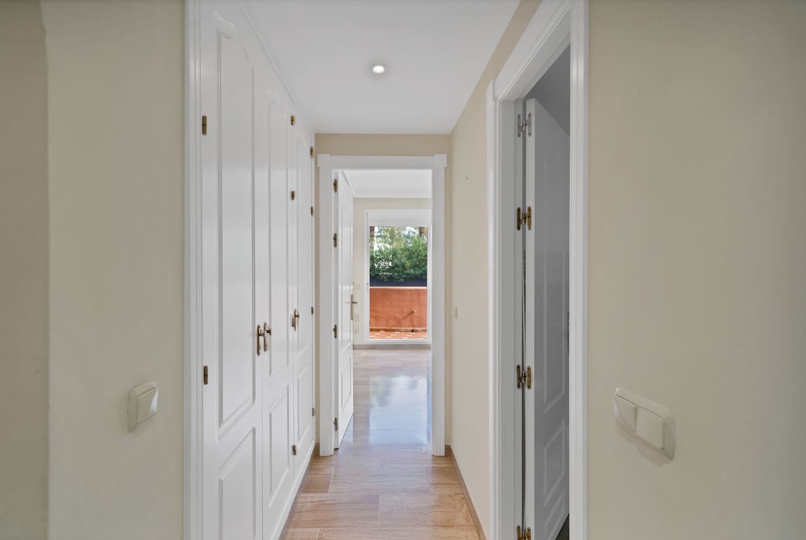 2 bedroom Apartment for sale in Guadalmina with pool garage - € 550,000 (Ref: 9387754)